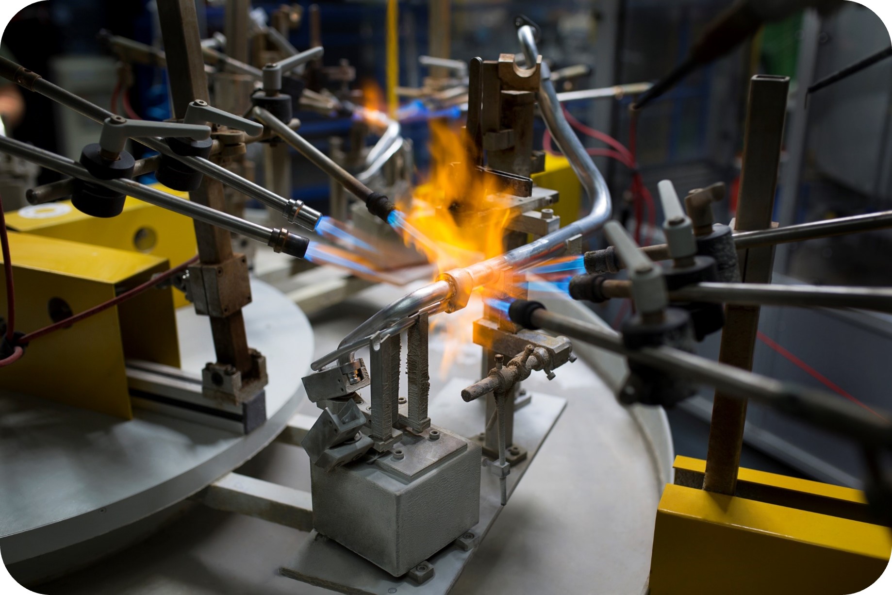 Processo de fabricação de tubos automotivos na Maflow